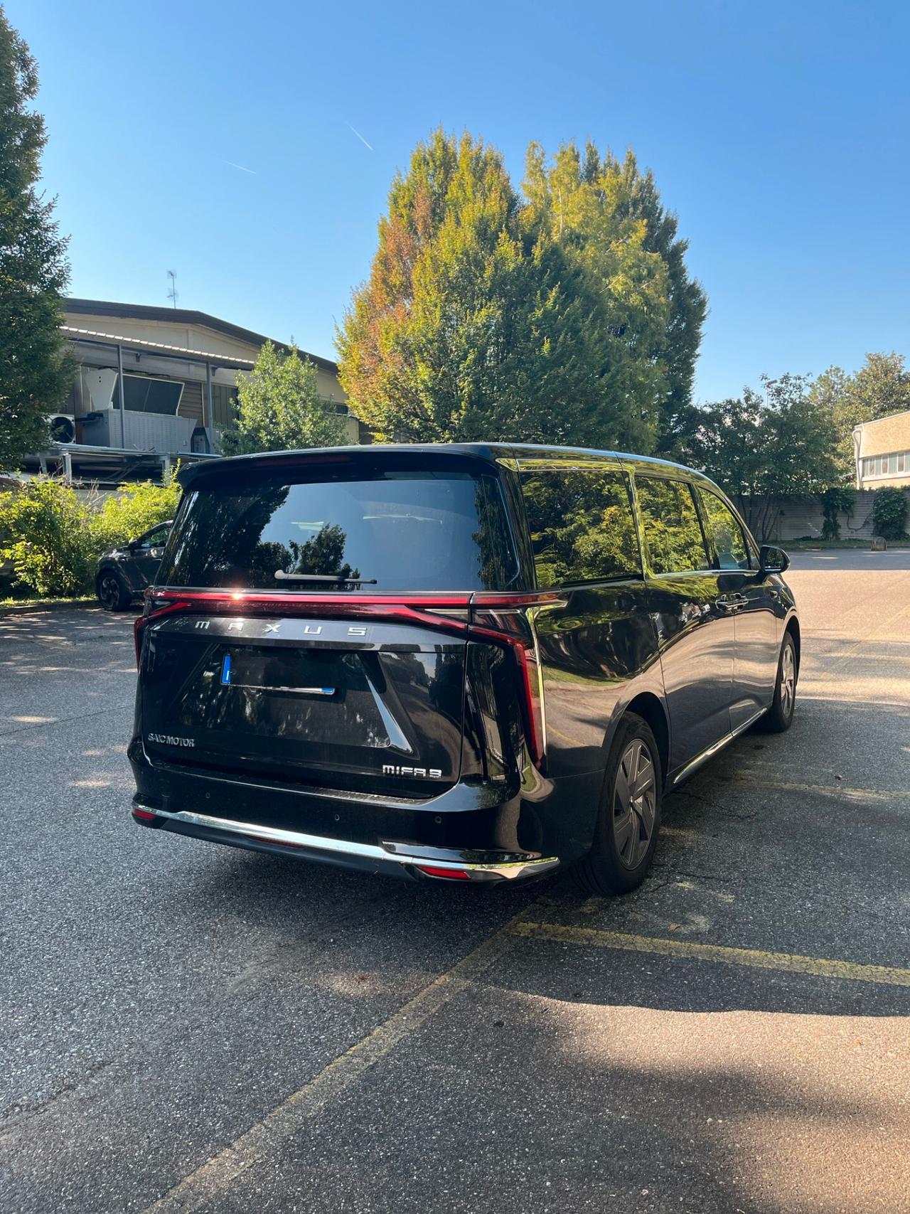 Maxus MIFA 9 Premium 90 kWh