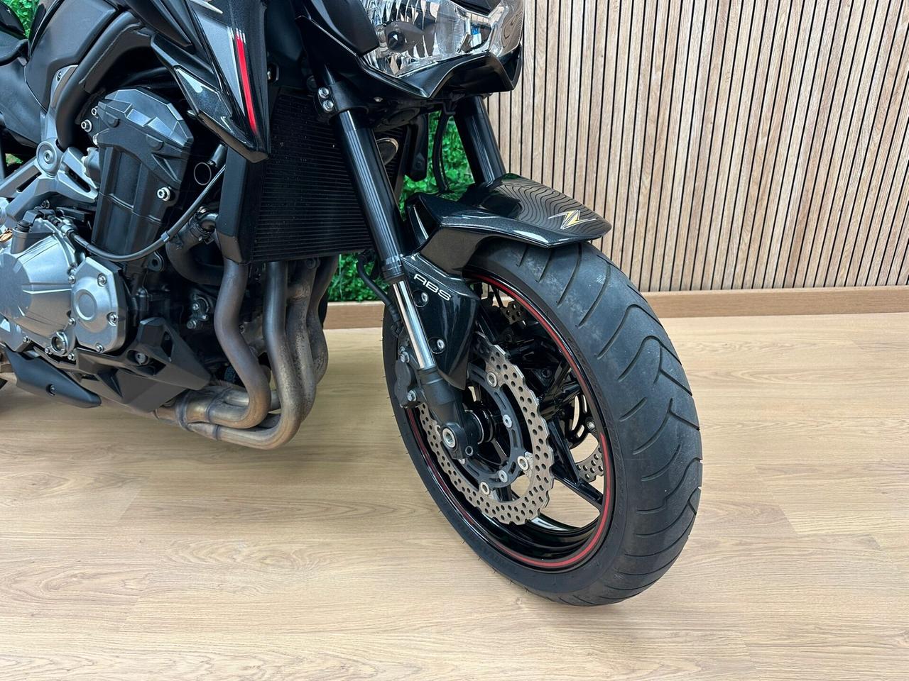 KAWASAKI Z900 Z 900 - 2018 AKRAPOVIC DA 129€ AL MESE