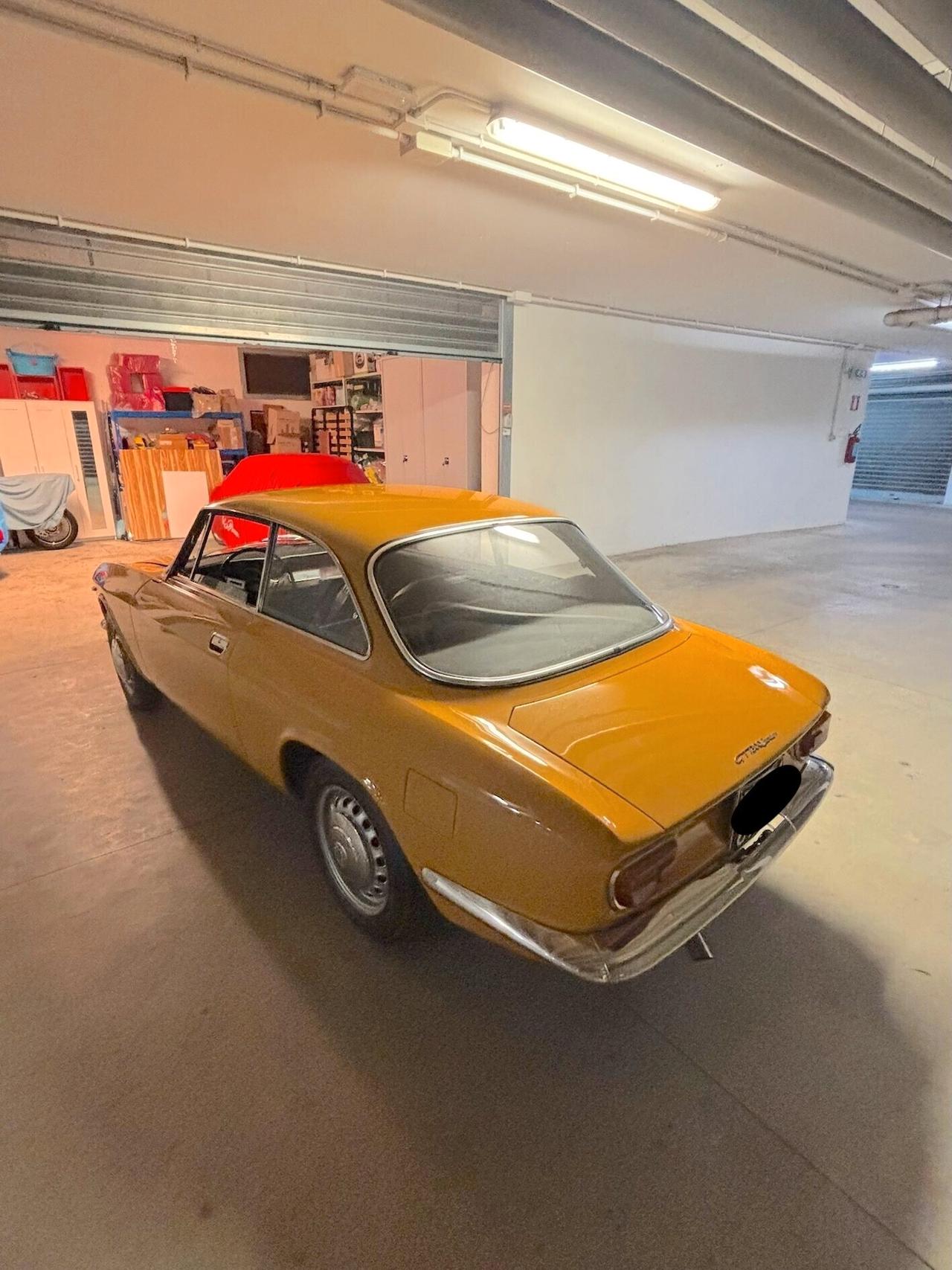 Alfa Romeo GT 1300