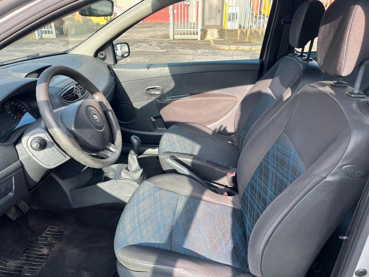 Renault Clio 1.1 3P 4U PACK