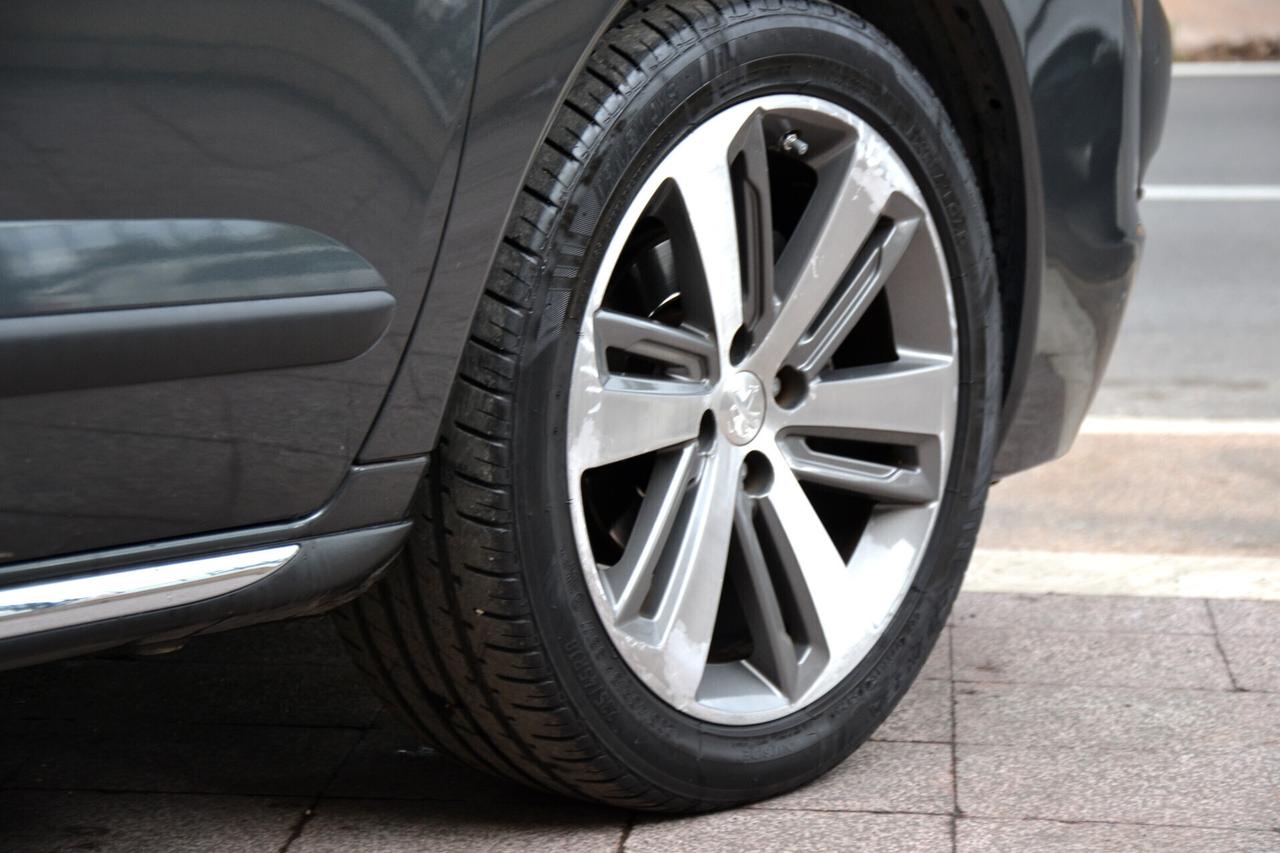 Peugeot 3008 1.6 HDi 120CV ALLURE **EURO6B**NAV+PEL+TETTO+RCAM+