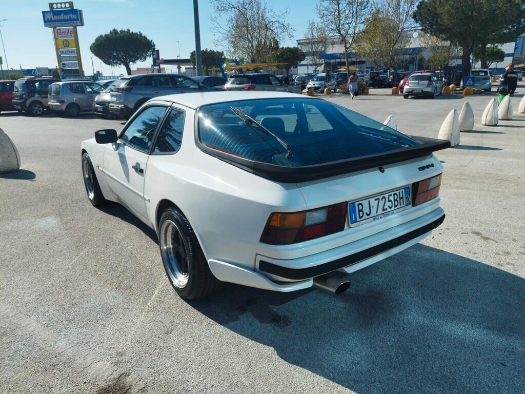 Porsche 944 2.5