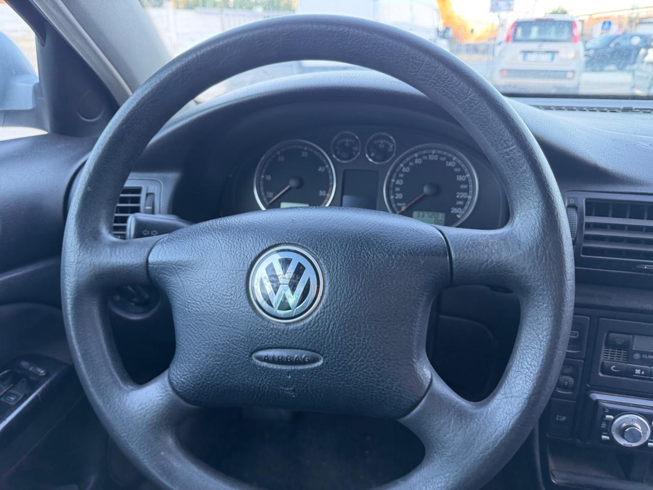 Volkswagen Passat 1.9 TDI/130 CV cat Var. T.line