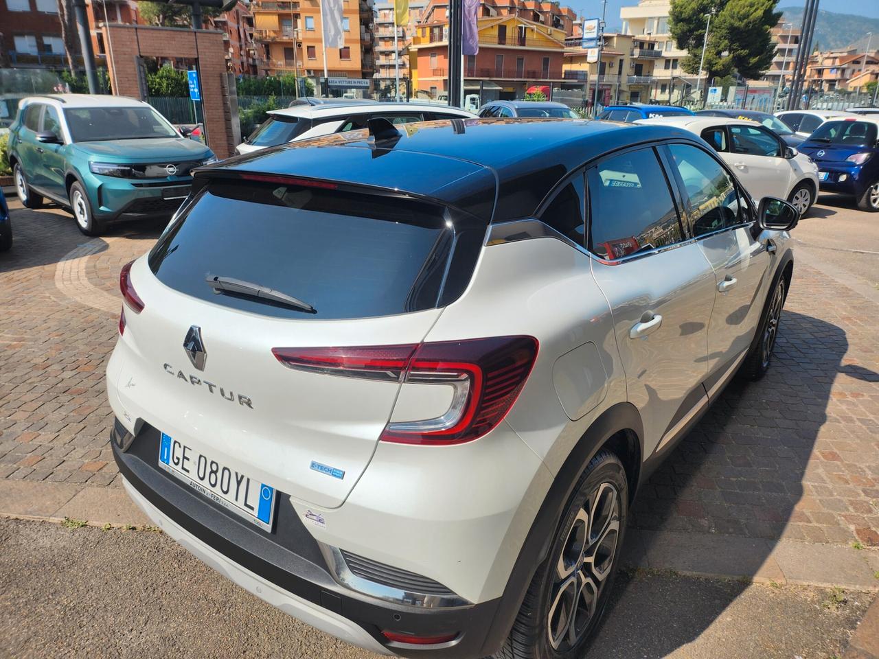 Renault Captur Plug-in Hybrid E-Tech 160 CV Intens