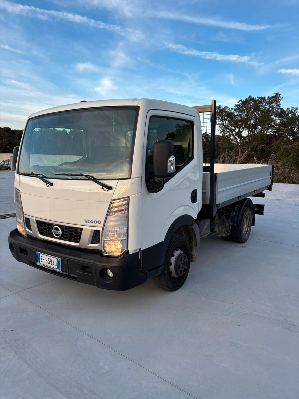 NISSAN CABSTAR NT400 RIBALTABILE TRILATERALE