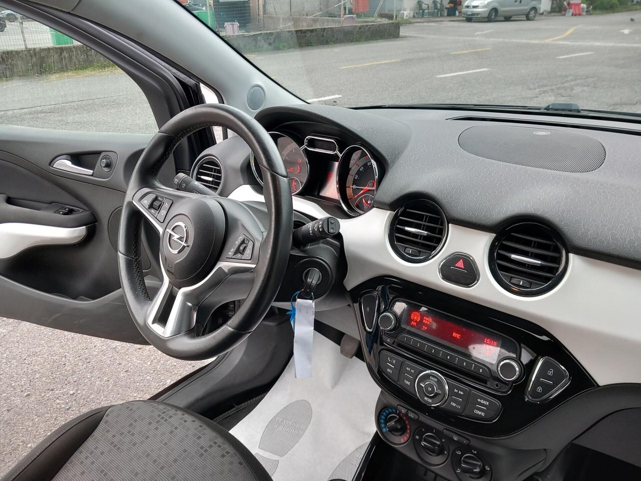 Opel Adam Rocks 1.2 70 CV Air