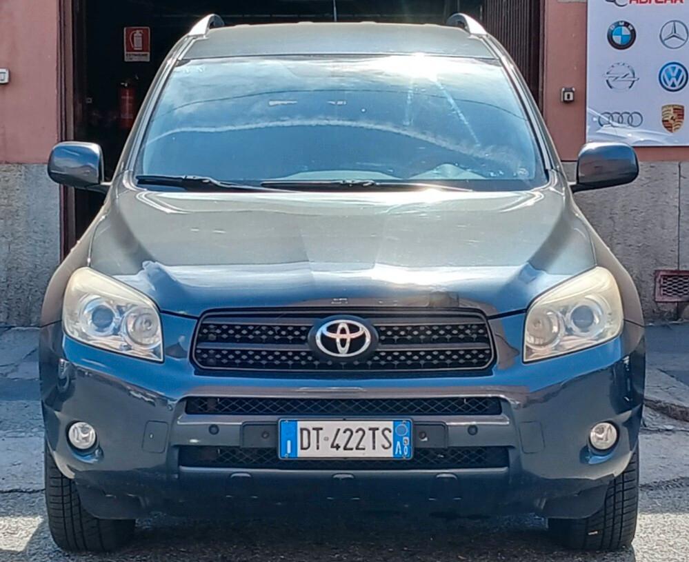 TOYOTA Rav4 Sol 2.200 D-4D 136cv 4WD