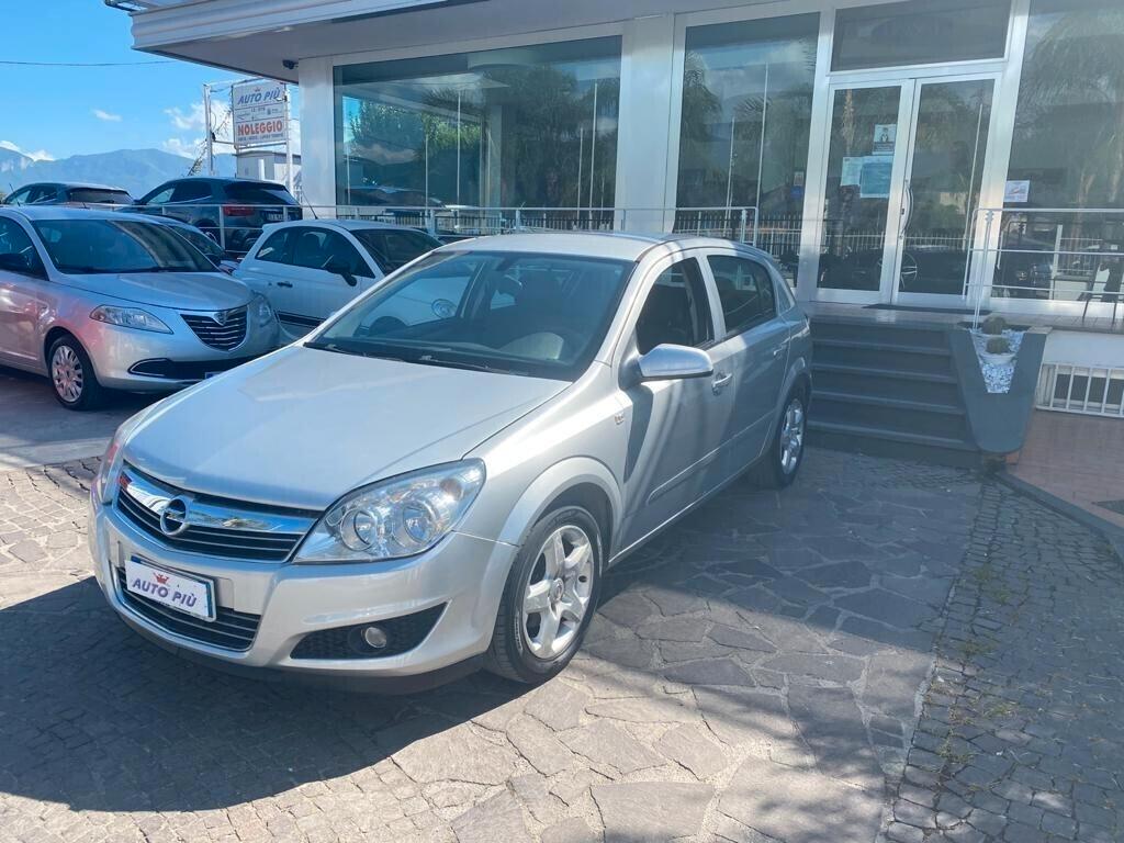 Opel Astra 1.7 CDTI 101CV 5 porte Club