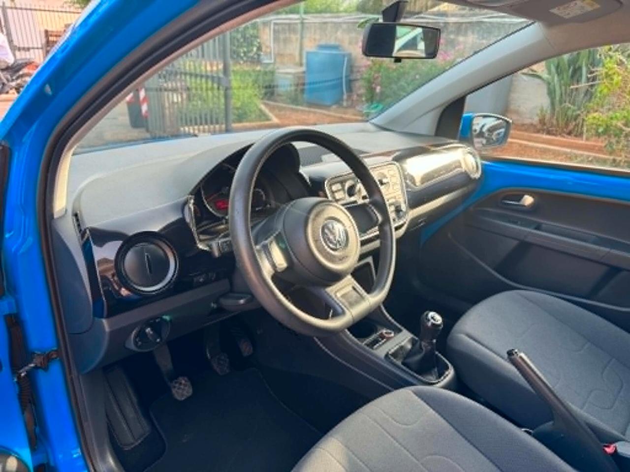 VOLKSWAGEN UP! 2015 1.0 5PORTE FULL