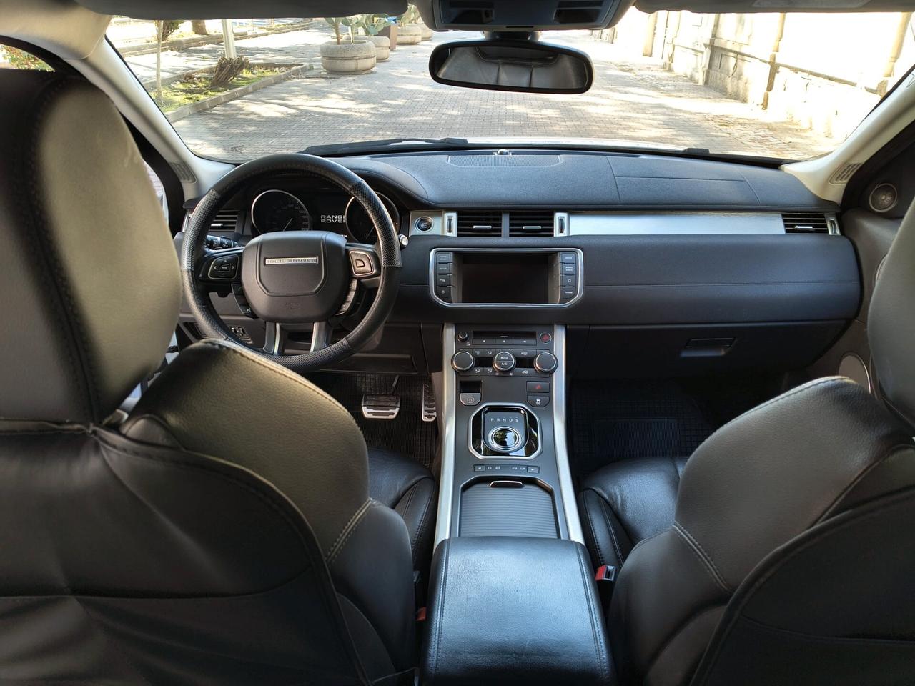 Land Rover Range Evoque 2.2 TD4 5p. Pure