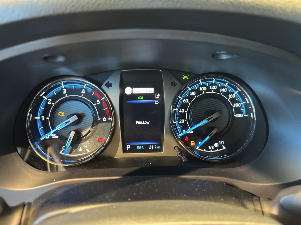 Toyota Hilux 2.8 d-4d 48V double cab Invincible