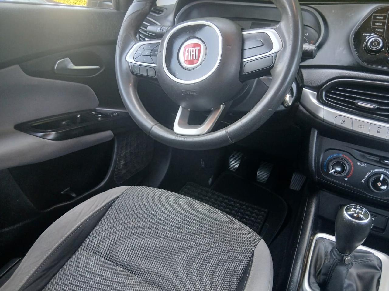 Fiat Tipo 1.6 Mjt 4 porte Lounge