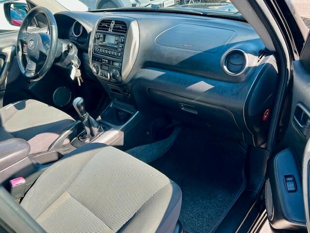 Toyota RAV 4 RAV4 2.0 D-4D 5 porte Sol 4x4