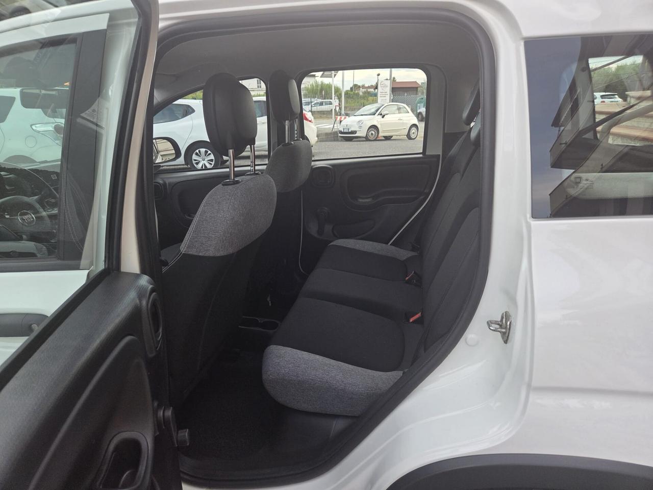 Fiat Panda 1.0 FireFly S&S Hybrid Red