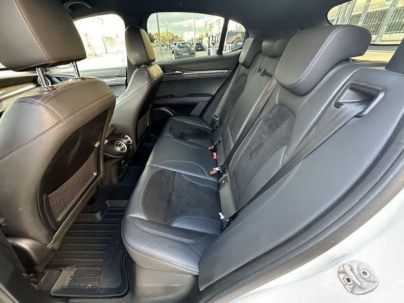 Alfa Romeo Stelvio 2.2 Turbo Q4 Veloce Ti AT8 210cv