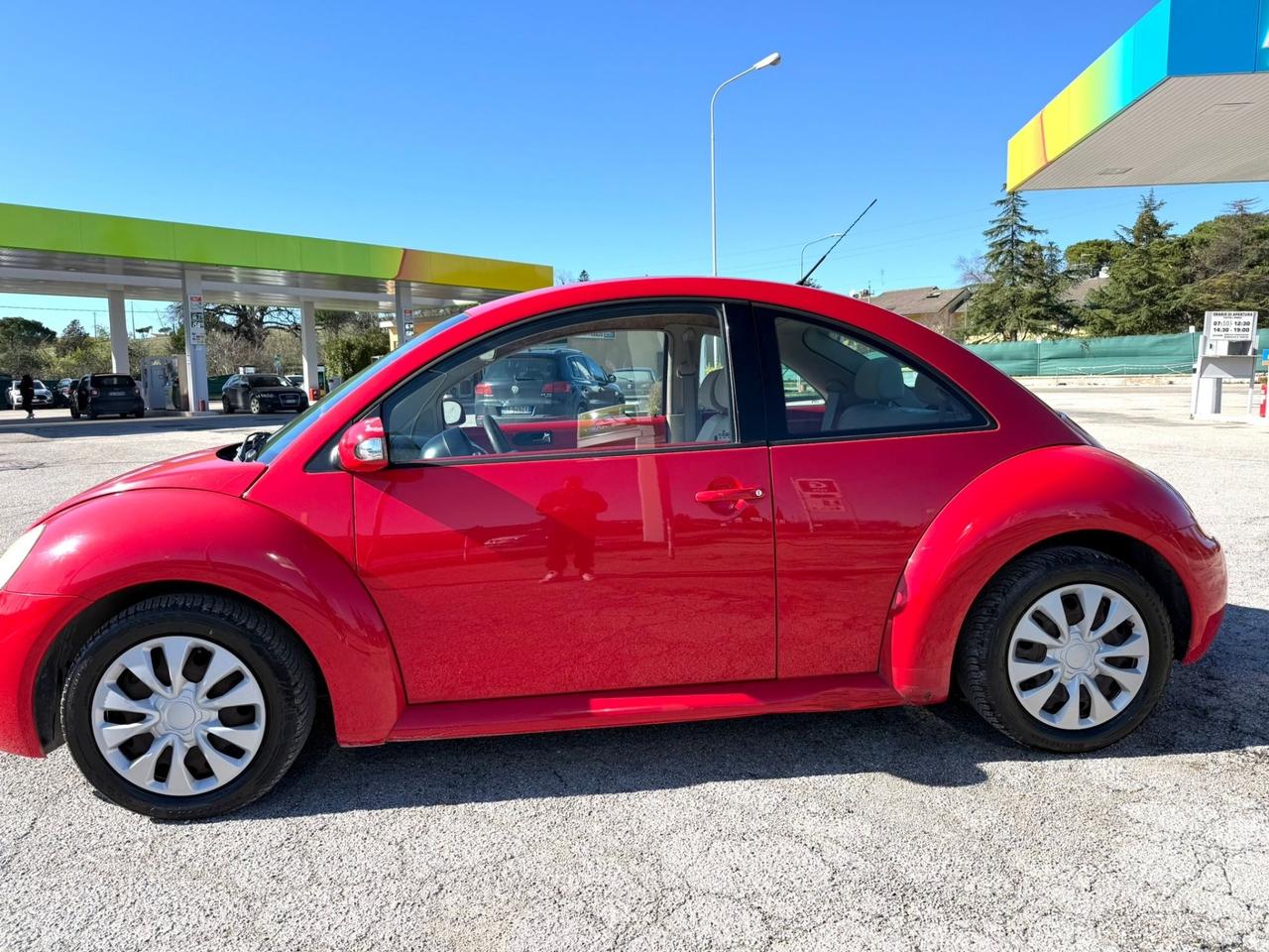 Volkswagen New Beetle 1.6 benzina Ok neopatentati