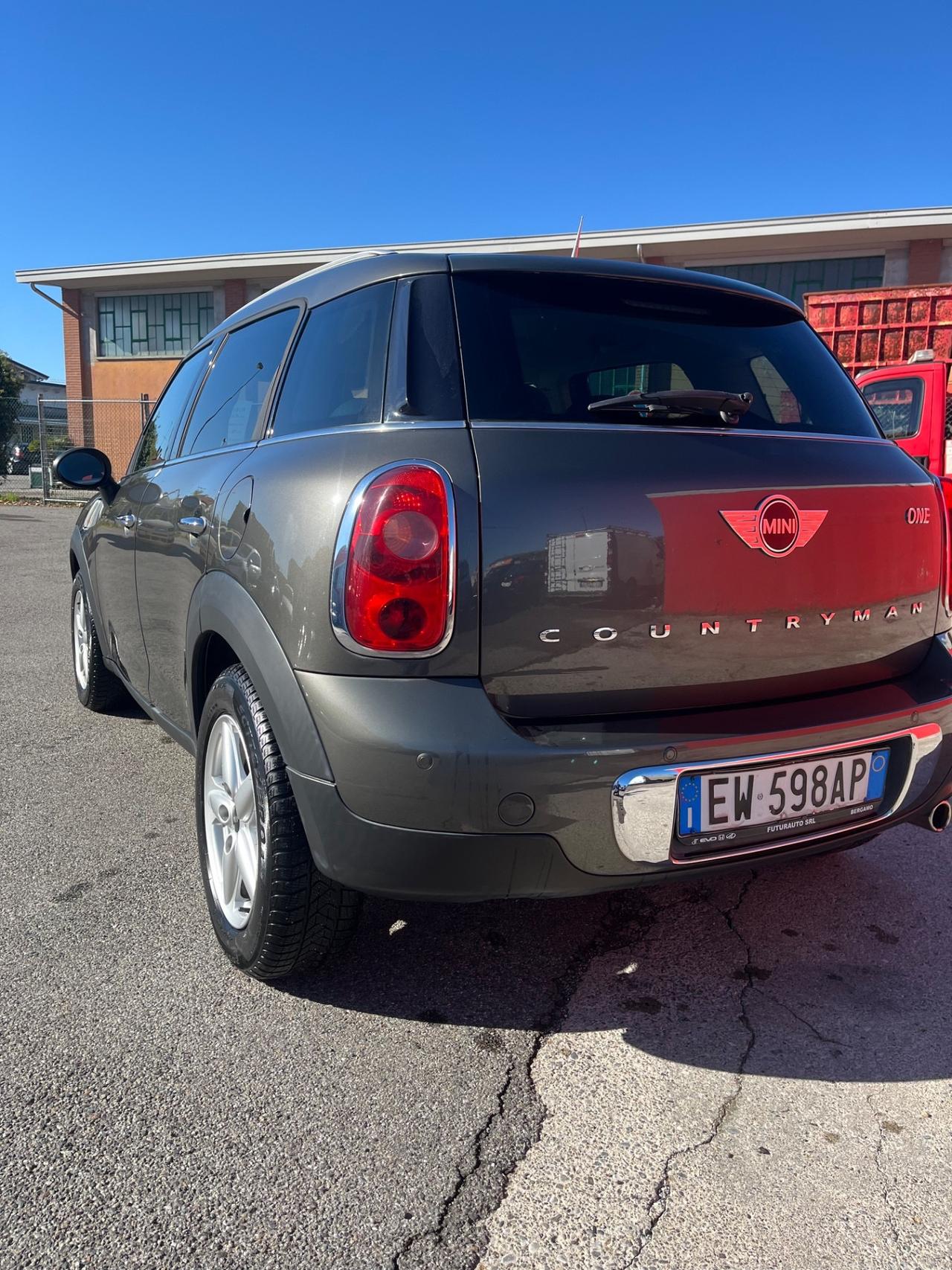 Mini 1.6 16V One (72kW)