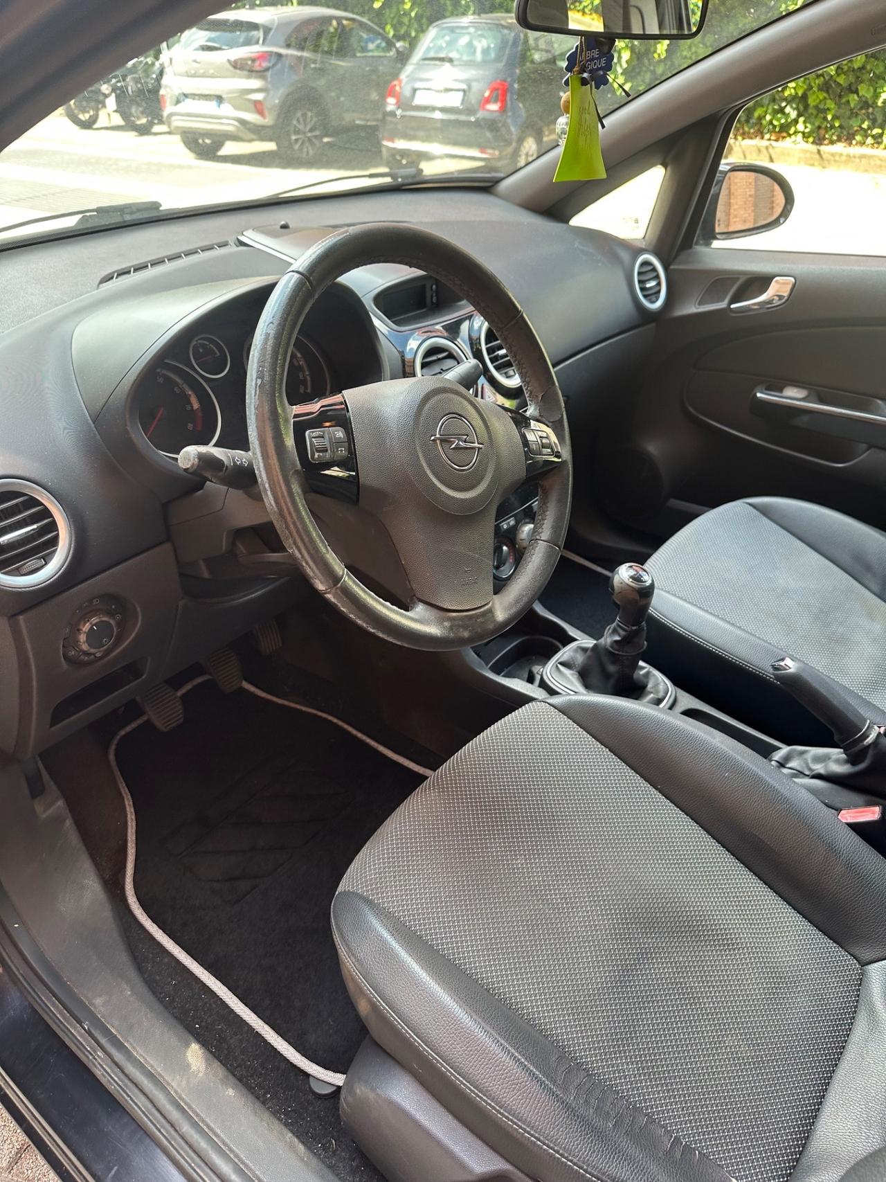 Opel Corsa 1.2 5 porte Easytronic Enjoy