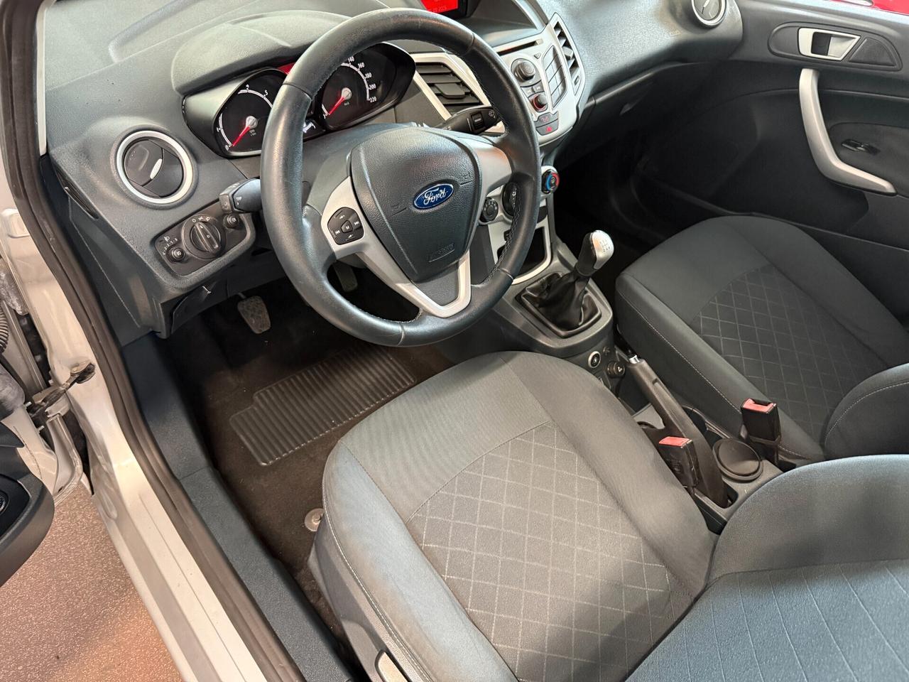 Ford Fiesta 1.4 5 porte GPL Titanium CINGHIA OK