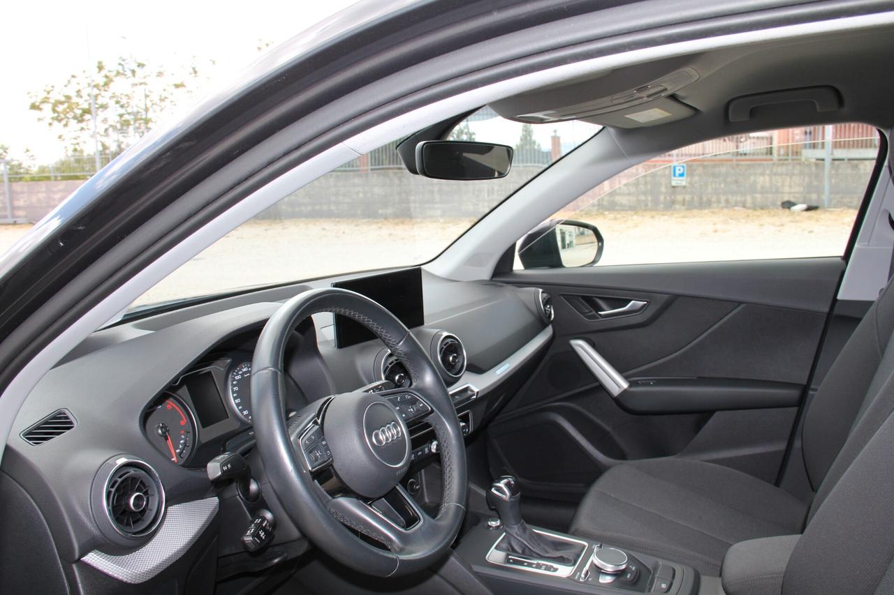 Audi Q2 35 TDI quattro S tronic Business