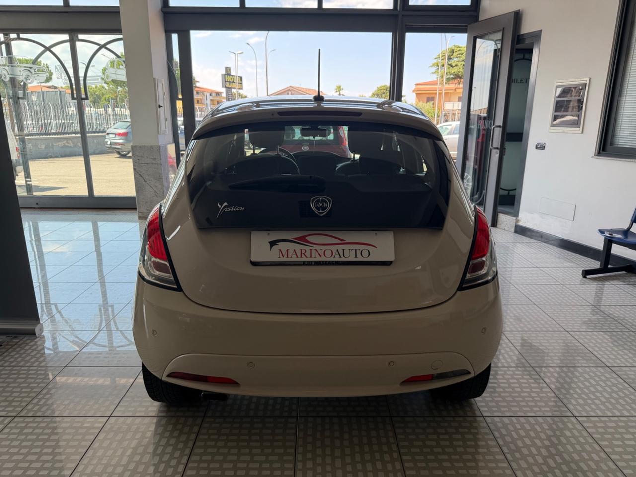 Lancia Ypsilon 1.2 69 CV 5 porte GPL Ecochic Gold
