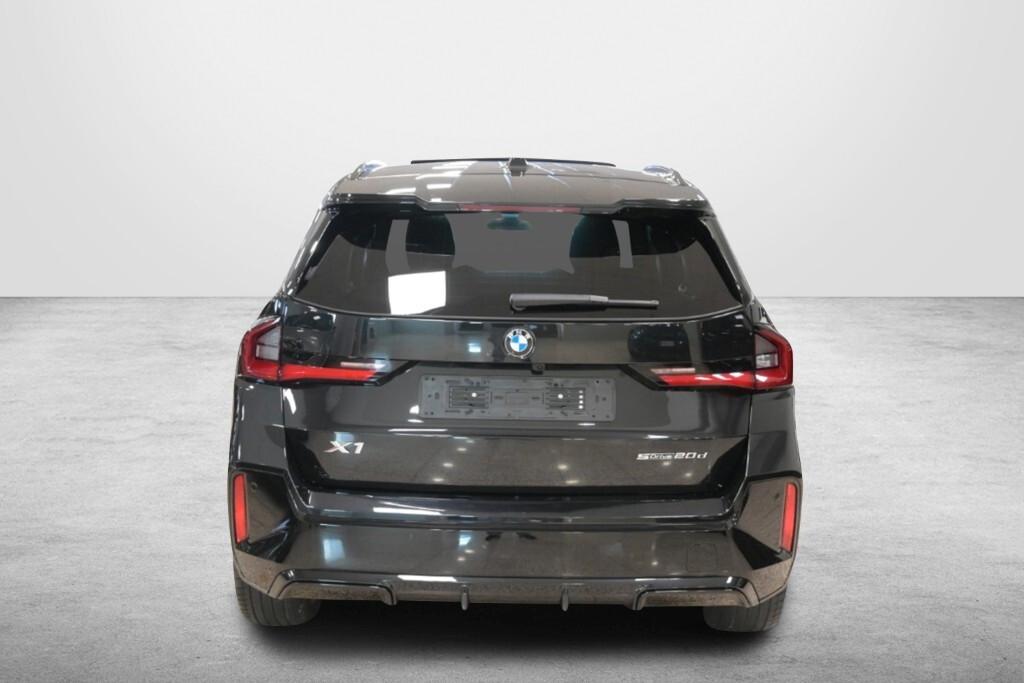 BMW X1 20D 163CV AUT. 48V S-DRIVE MSPORT ( FARI LED ADATTIVI - CURVED DISPLAY - AMBIENT LIGHT - HEAD-UP DISPLAY - TETTO PANORAMICO APR. - NAVI - MIRROR - PARK ASSISTANT - TELECAMERA 360 )