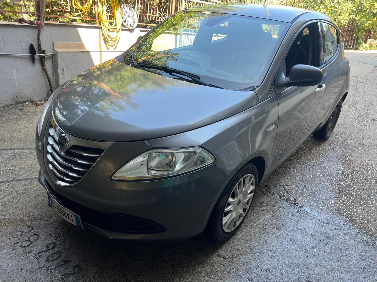 Lancia Ypsilon 1.2 5 porte GPL Ecochic Gold 2014