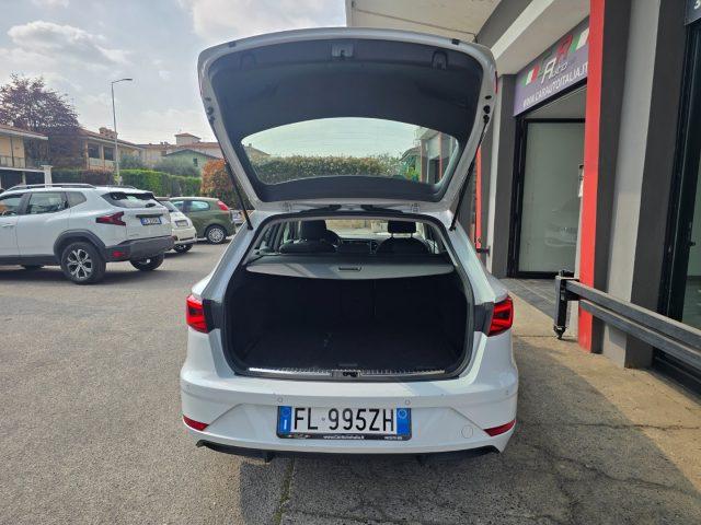 SEAT Leon 1.6 TDI 115 CV ST Style LED Navi ACC Radar SensPAR