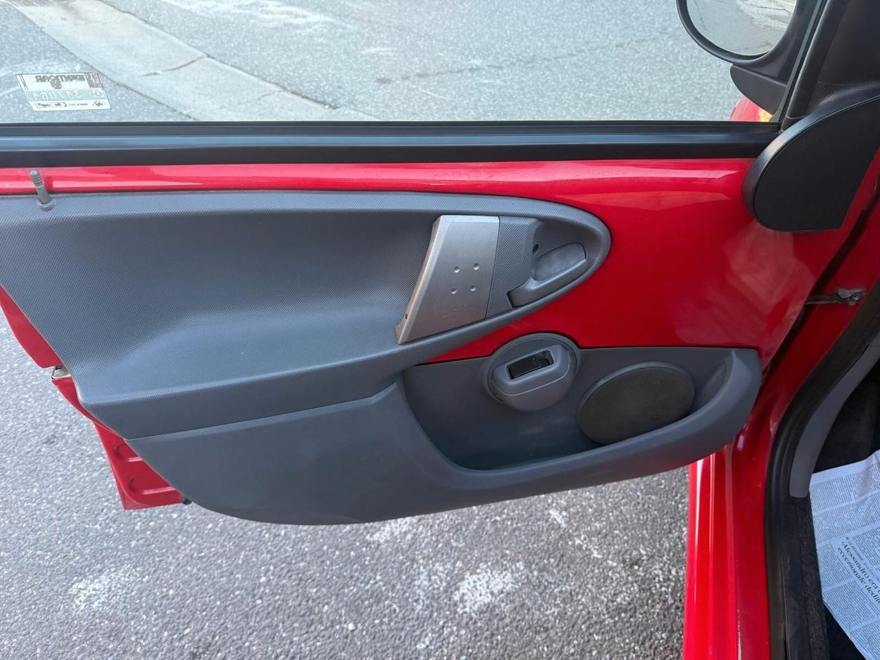 Toyota Aygo 1.0 12V VVT-i 5 porte Sol