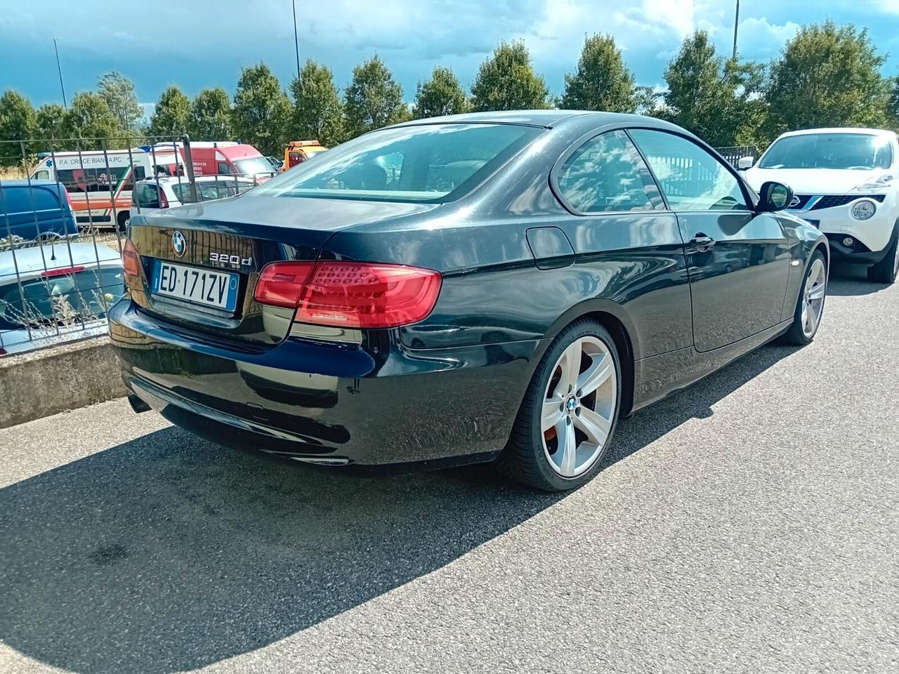 BMW 320 d Coupe Futura 184cv X COMMERCIANTI