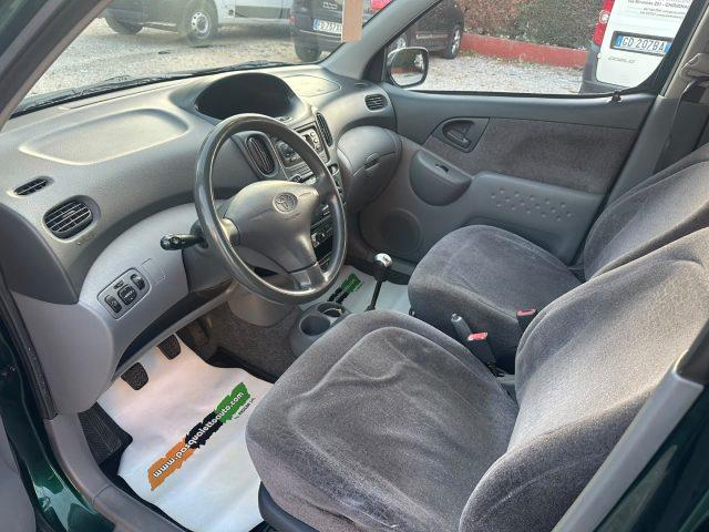 TOYOTA Yaris Verso 1.3i 16V cat Sol