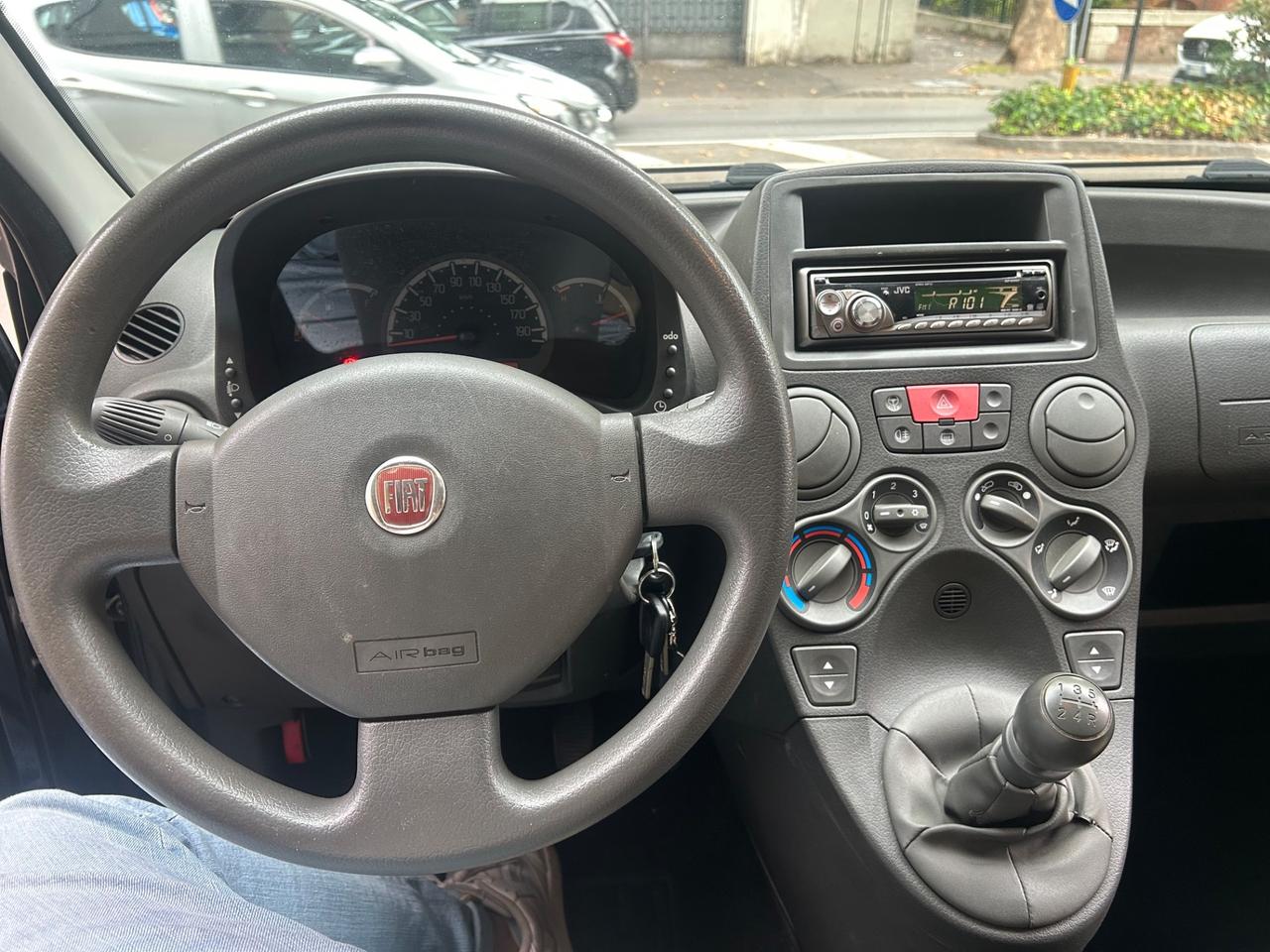 Fiat Panda 1.2 Dynamic 69cv EURO 5 - NEOPATENTATI!!!
