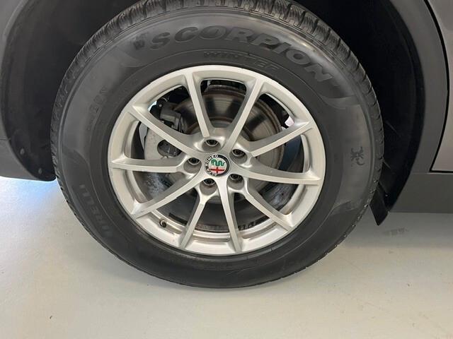Stelvio 2020 2.2 t Business Q4 190cv auto