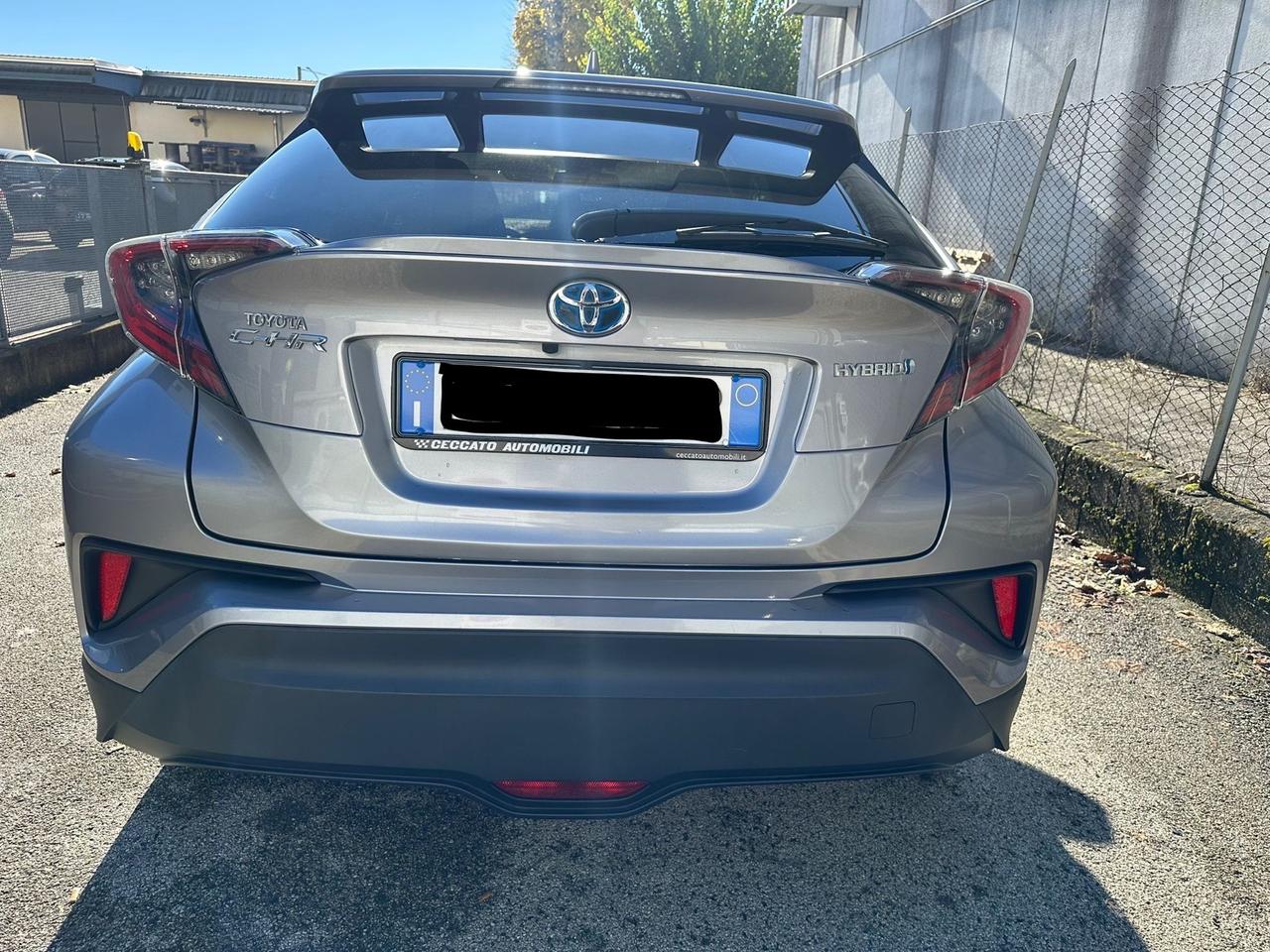 Toyota C-HR 1.8 Hybrid E-CVT Style