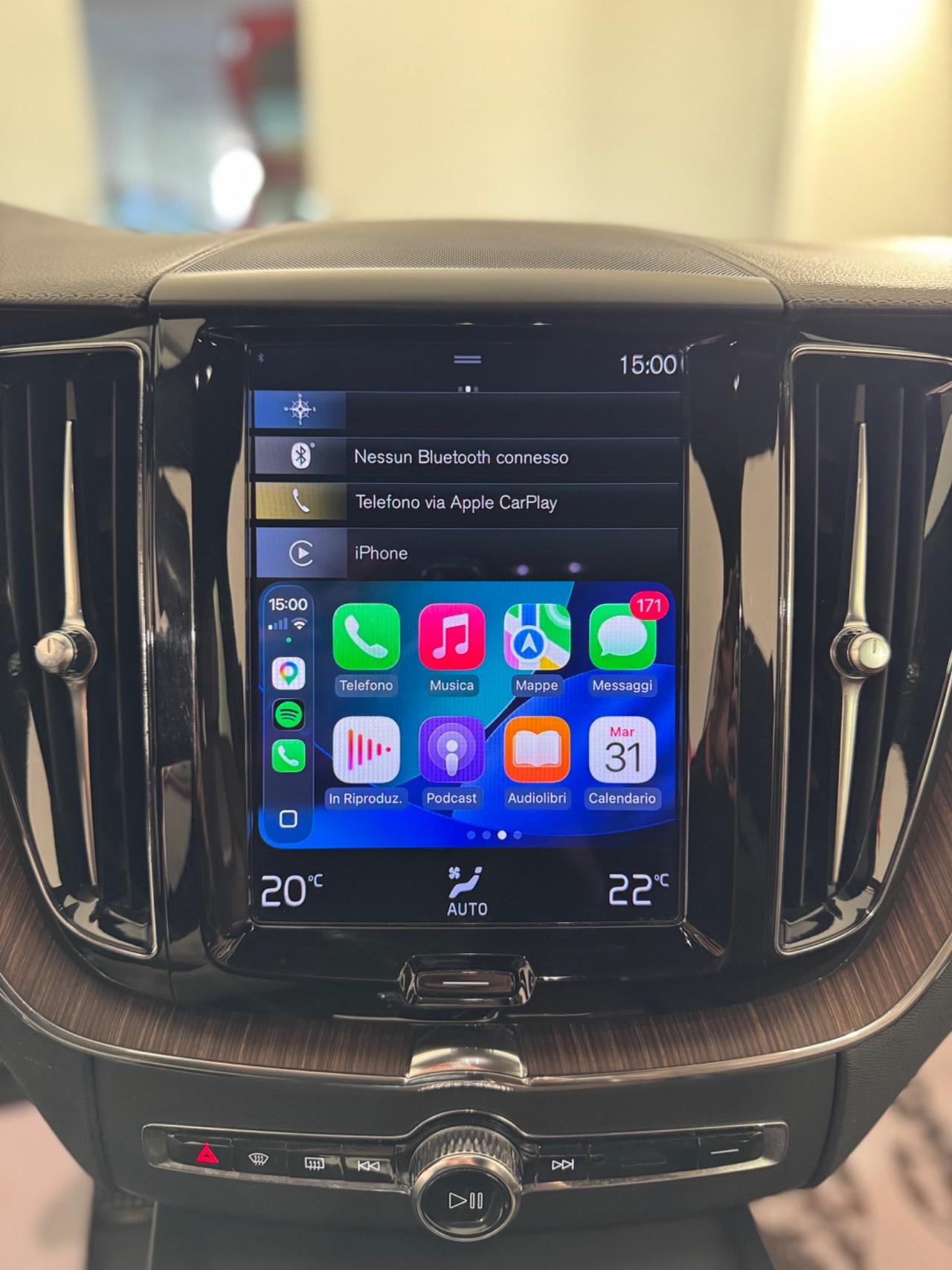 Volvo XC 60 XC60 B4 (d) AWD Geartronic Inscription FULL OPTIONAL, SEDILI IN PELLE CON REGOLAZIONE ELETTRICA CON MEMORIA, CRUISE ADATTIVO, CLIMA TRI-ZONA , PORTELLONE ELETTRICO, APPLE CARPLAY, FARI FULL LED AUTOMATICI E MOLTO ALTRO