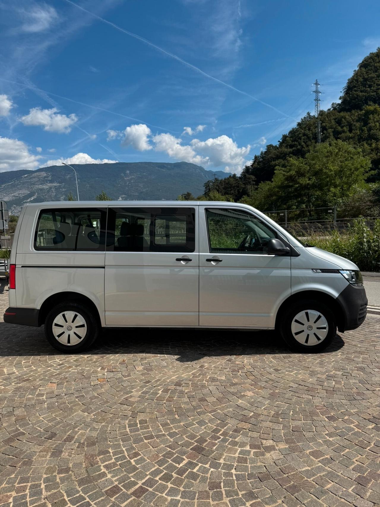 Volkswagen Transporter T6.1 - 2.0 TDI 110CV PC GARANZIA 69000km. 9 posti