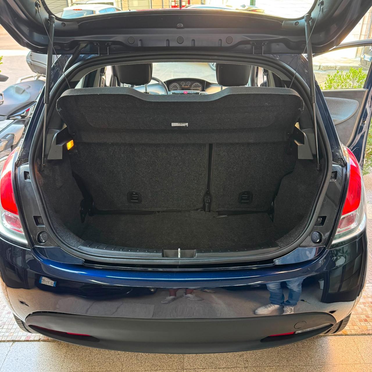 Lancia Ypsilon 1.2 benzina 69cv Elefantino Blu