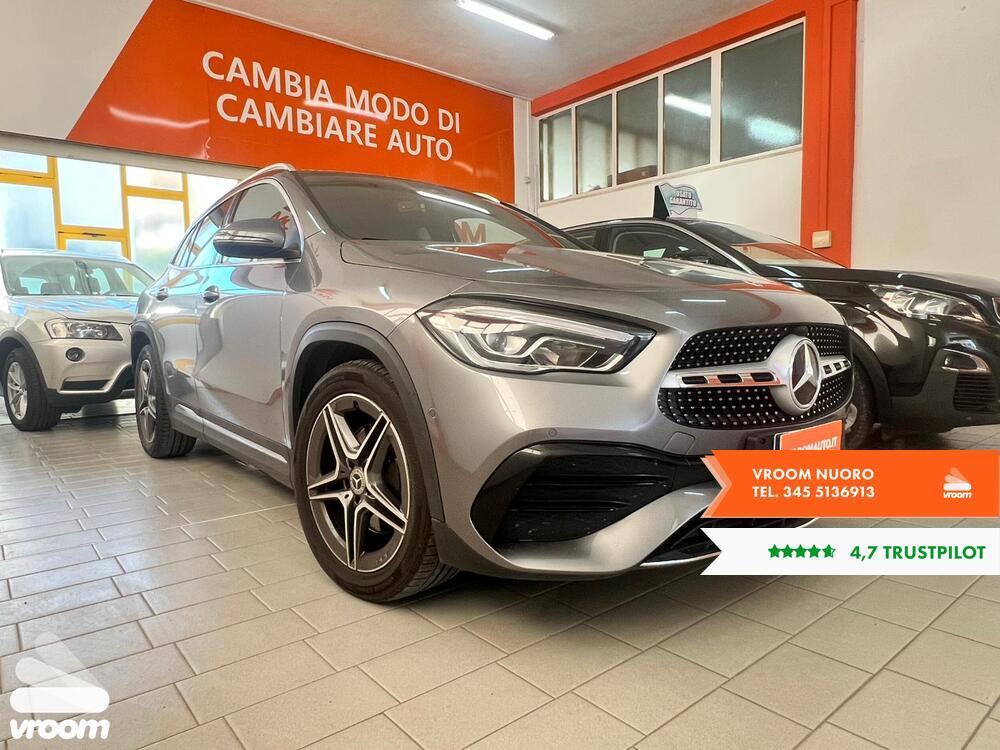 MERCEDES GLA (H247) GLA 200 d Automati...