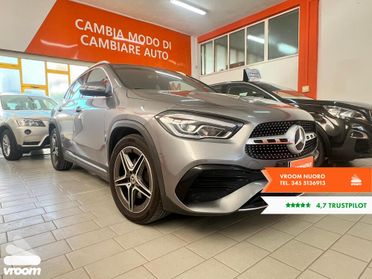 MERCEDES GLA (H247) GLA 200 d Automati...