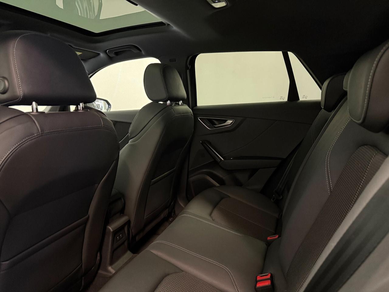 Audi Q2 40 Tfsi Identity Black Quattro Tetto Gancio Traino