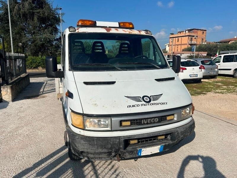 Iveco Daily Carro attrezzi 2.3 116 CV - Patente B