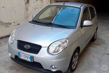 Kia Picanto 1.1 cc 64cv