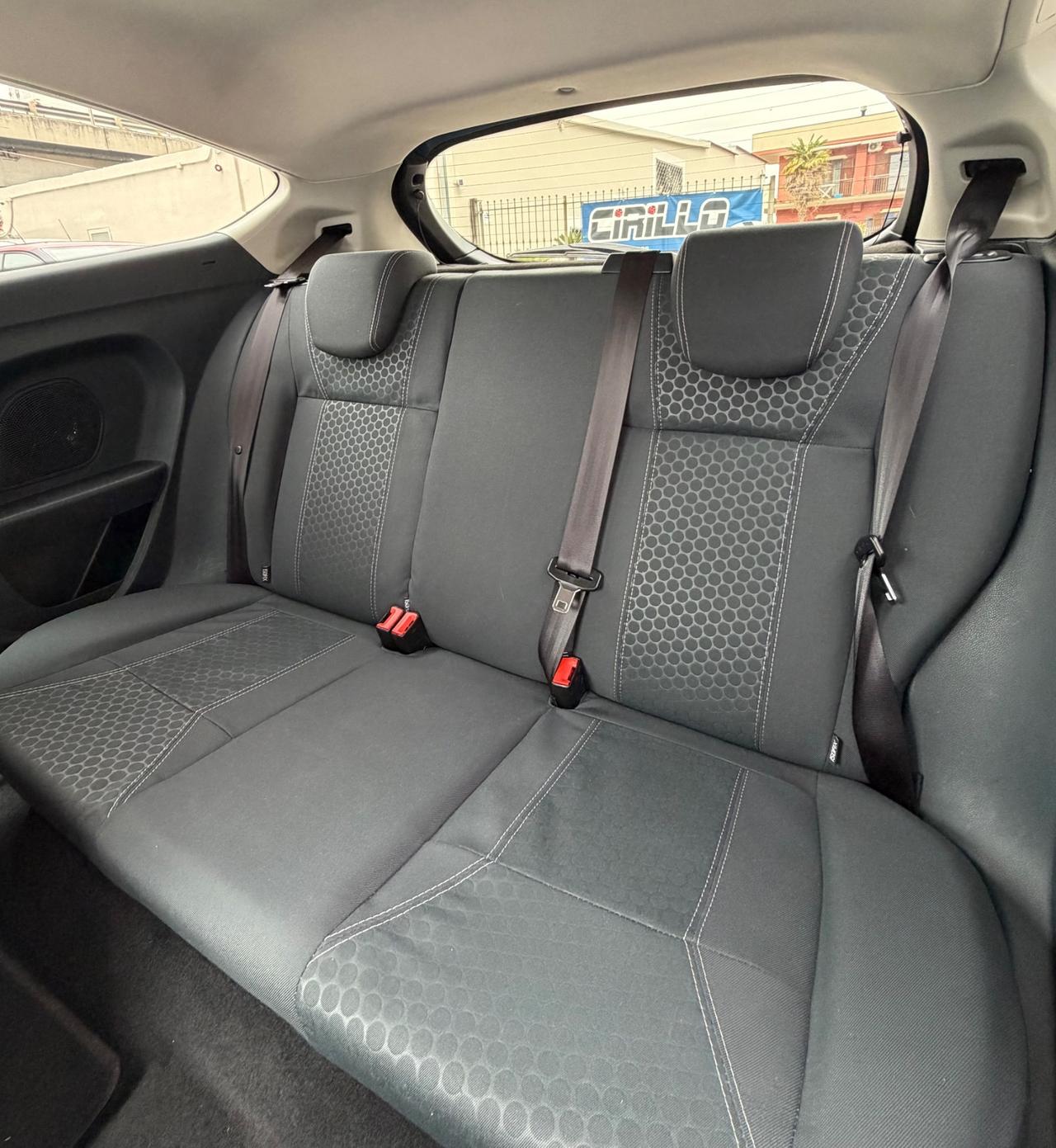 Ford Fiesta 1.4 TDCi 70CV 3 porte Titanium