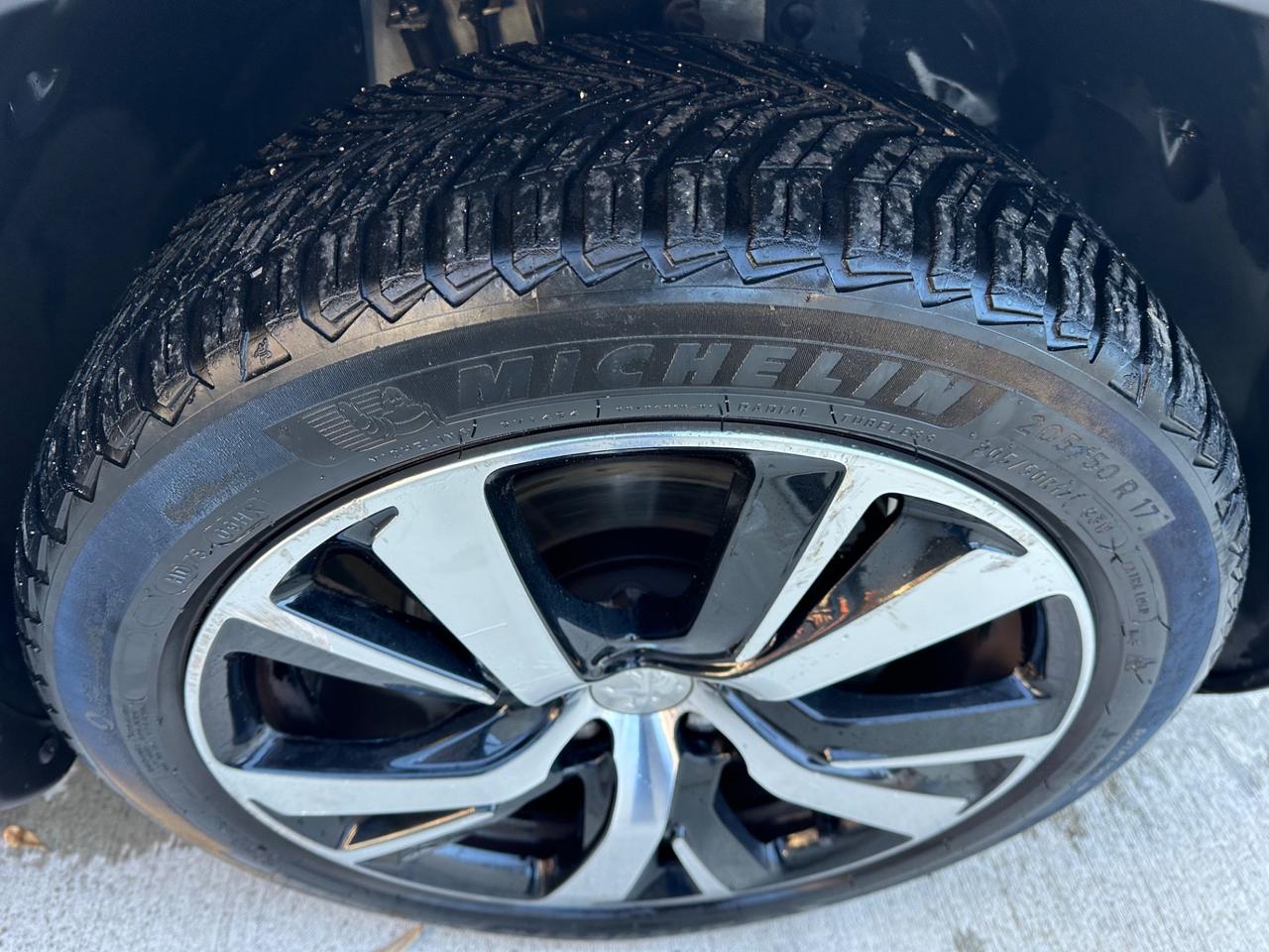 Peugeot 2008 BlueHDi 100 Allure