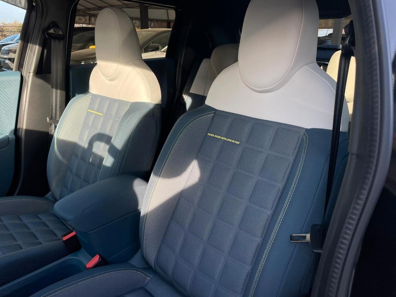 Fiat Grande Panda 1.2 Hybrid 110 CV S&S La Prima *VARI COLORI*