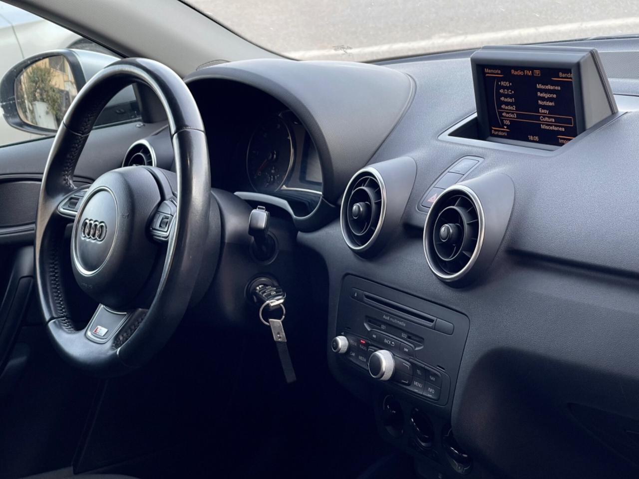 Audi A1 1.6 TDI 90cv S line edition NEOPATENTATI