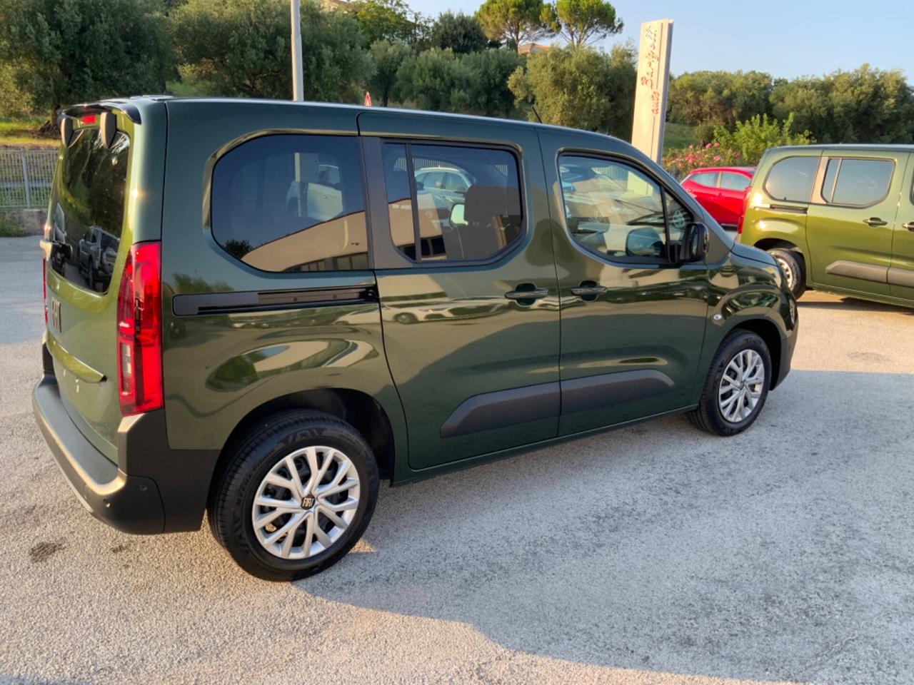 Fiat Doblo Doblò 1.5 BlueHdi 100CV Crew Cab 5 POSTI FULL OPT