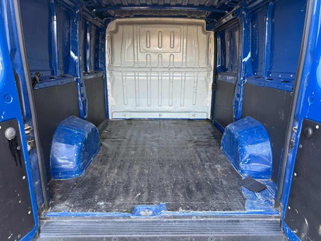 PEUGEOT Boxer 330 2.2 BlueHDi 140 S&S PC-TN Furgone
