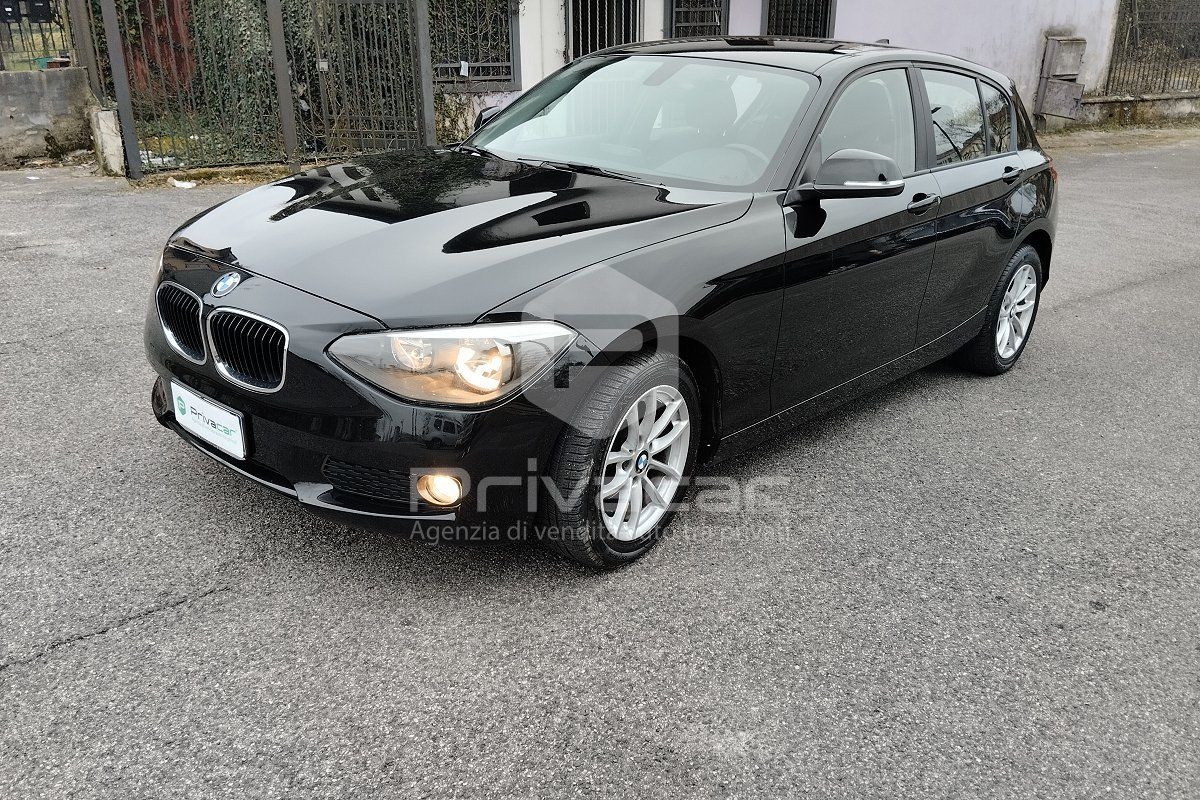 BMW 116d 5p. Unique