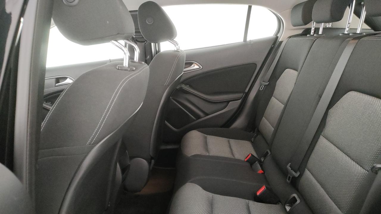Mercedes-Benz GLA-X156 2017 - GLA 200 d Business auto